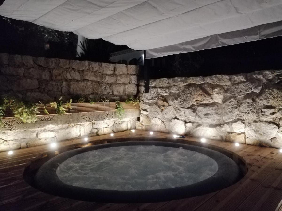 Les De L'oliveraie De Virevent Grasse